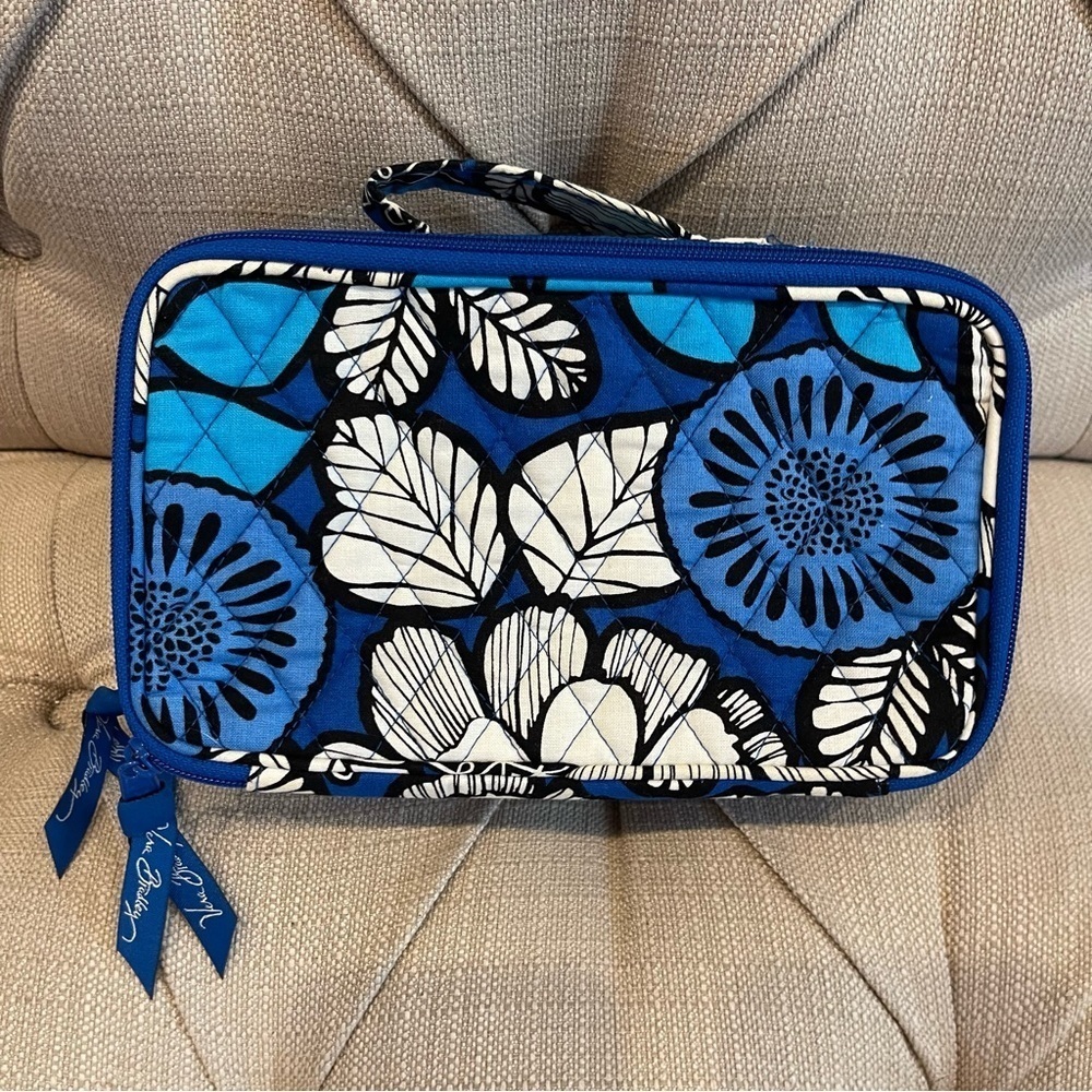Vera Bradley Blue and Black Tools-and-brushes